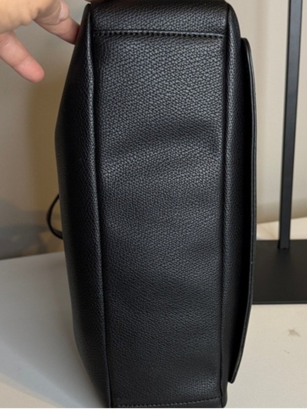 Love Moschino Black Tote with Cream & Red Pouches Includes Dust BAG - Picture 9 of 11